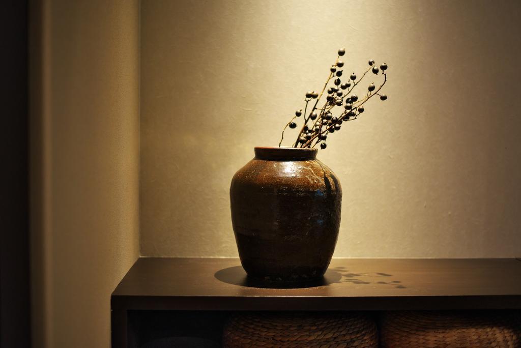 Takeya Kitano Bekkan Kyoto Rum bild